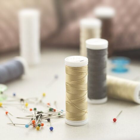 sewing-3405975_1920